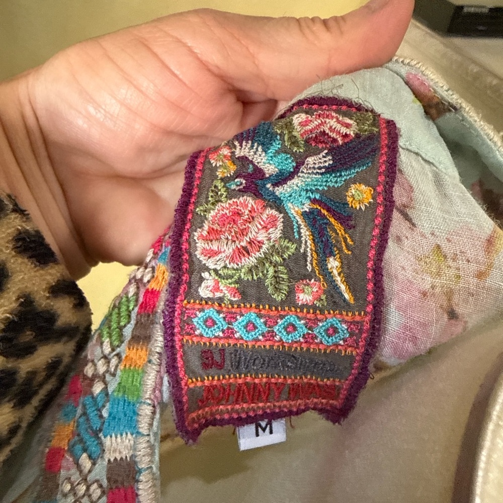 Johnny Was Floral Embroidered Ramie Tunic Top Boho Size M - Picture 4 of 9
